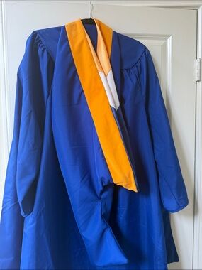 Masters Graduate hood
*Gown sold separately*